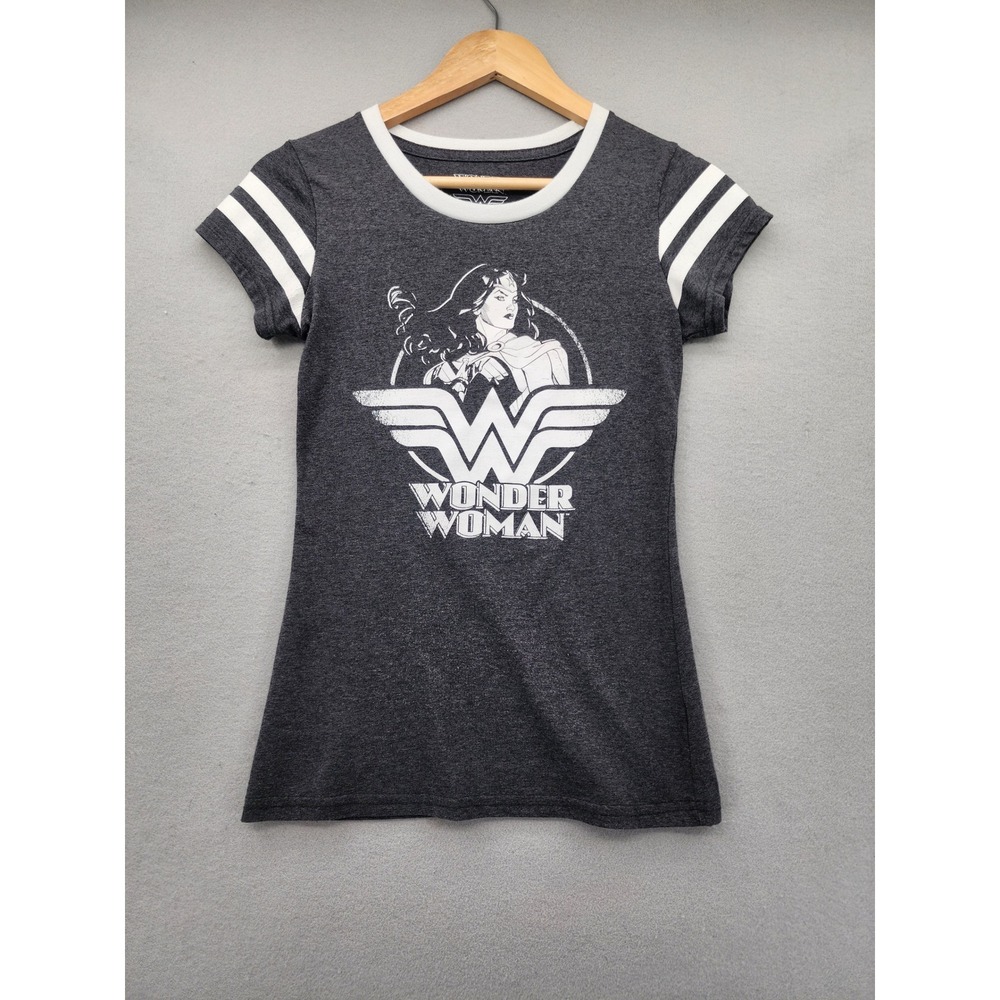 Wonder Woman Graphic Ringer Shirt Womens Sm Gray White Stripe DC Comics Tee NWOT